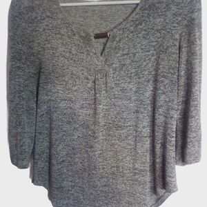 Grey Shirt w/short sleeves